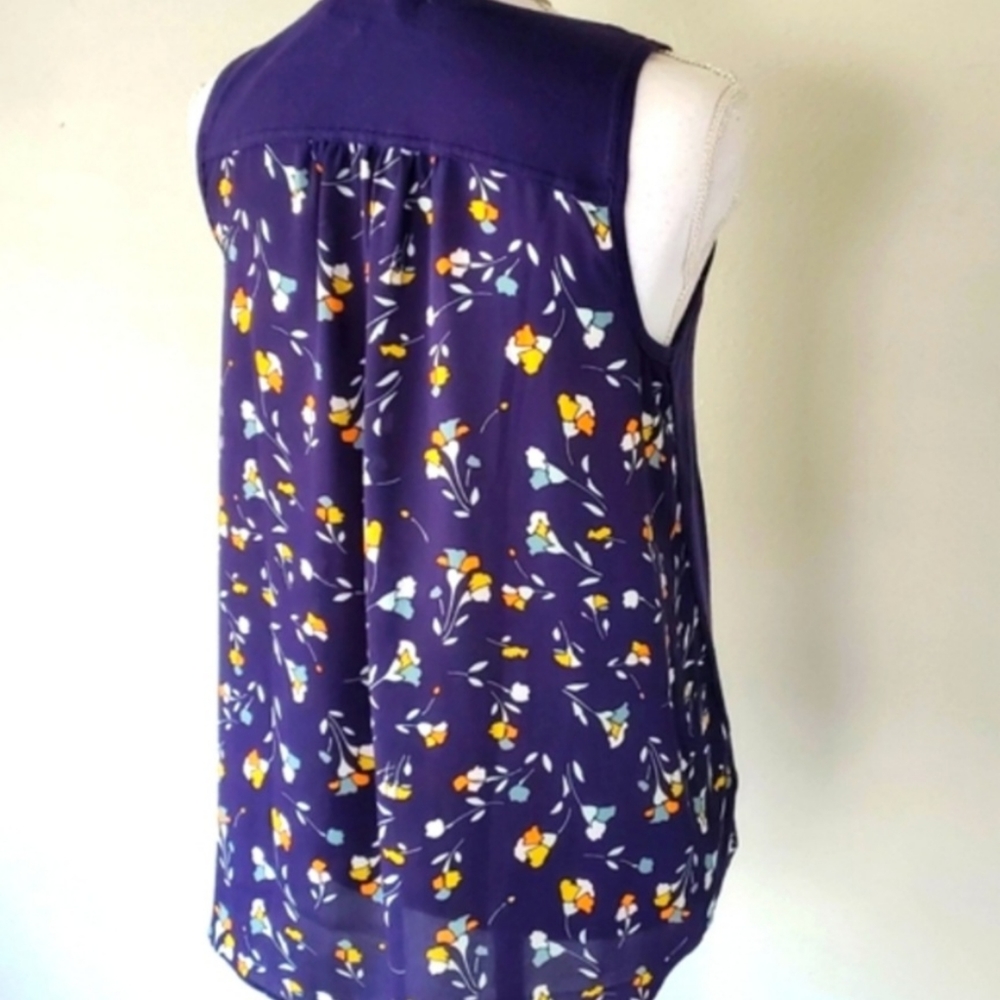 LOFT/ANN TAYLOR Floral Blue Blouse - Size S (EUC)